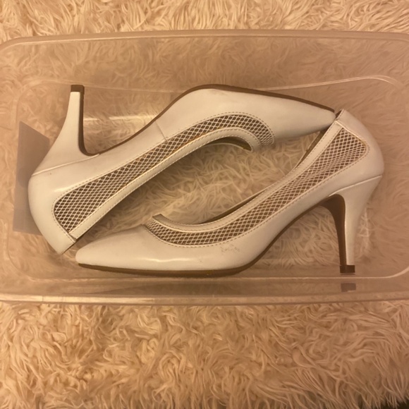 White Heels - Picture 9 of 9